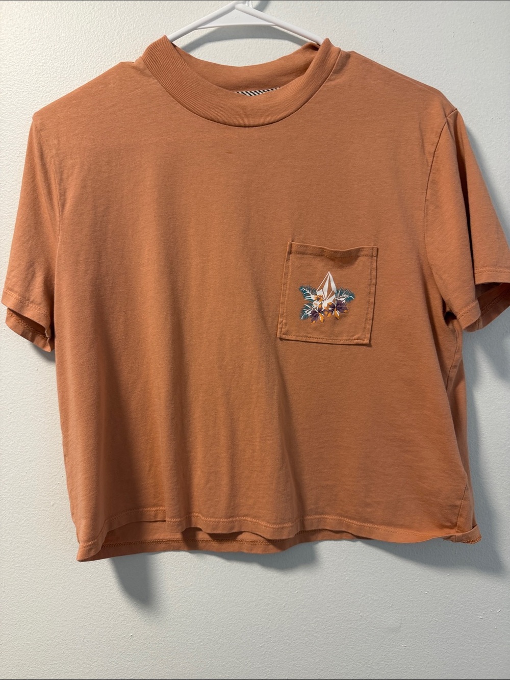 Volcom Rust Orange Short Sleeve Pocket Tee with Floral Logo SZ M